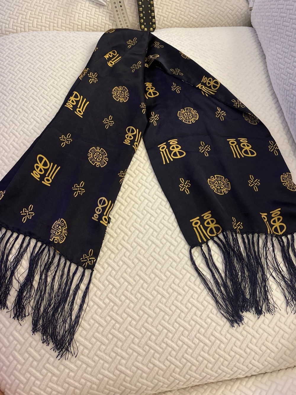 EUC Navy Blue & Gold Patterned 100% Silk Scarf with fringed edges rectangular